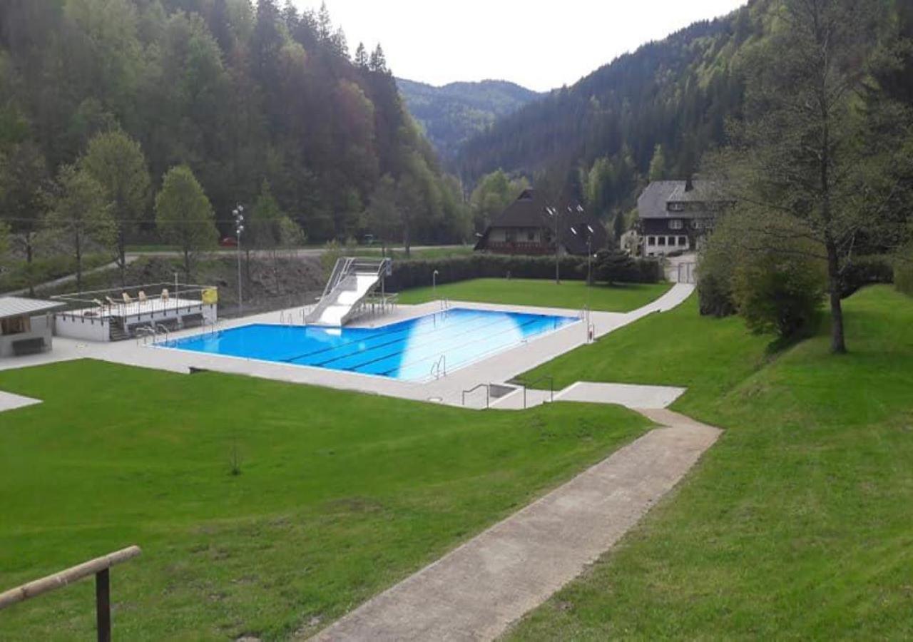 Hotel Waldeck In Todtnau Bagian luar foto